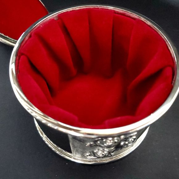 Vtg Silver Plated Storage Jewellery Box Red Velvet Lining Embossed Roses Trinket - Picture 1 of 10